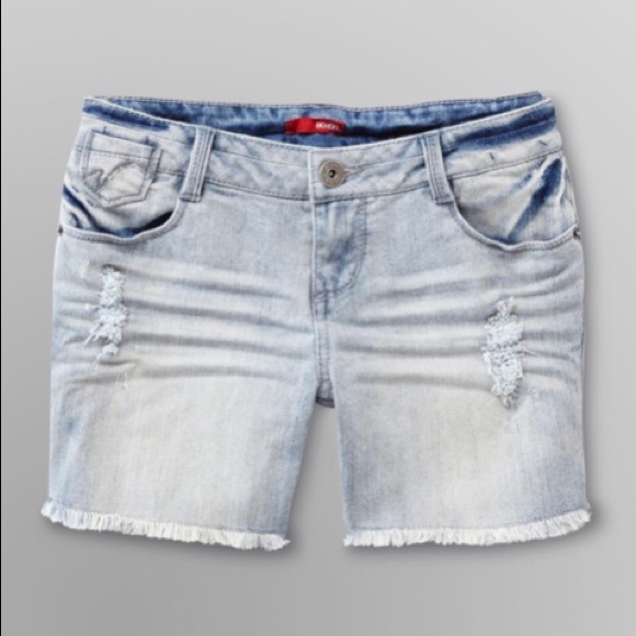 BONGO Junior's Frayed Hem Jean Shorts  size 9 excellent condition - Picture 2 of 10